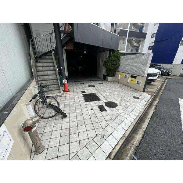 ハイウッド栄