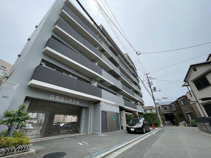 CRYSTAL SUITA TAKAHAMA