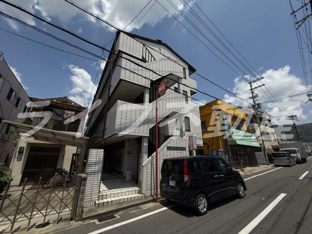 プレアール末広