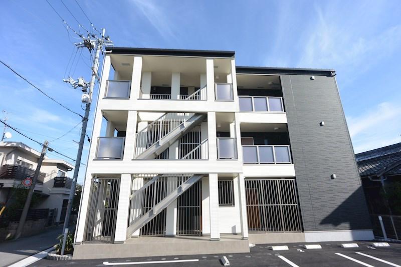 ＪＲ片町線 津田駅 徒歩13分 3階建 築3年