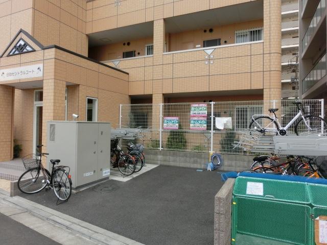 日向セントラルコート