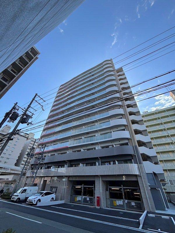 セレニテ江坂グランデ