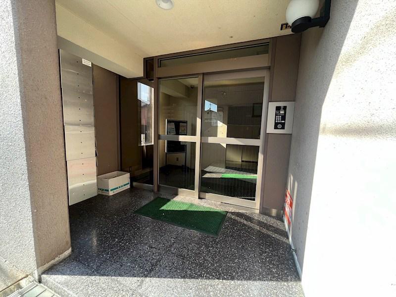 白川ロイヤルハウス
