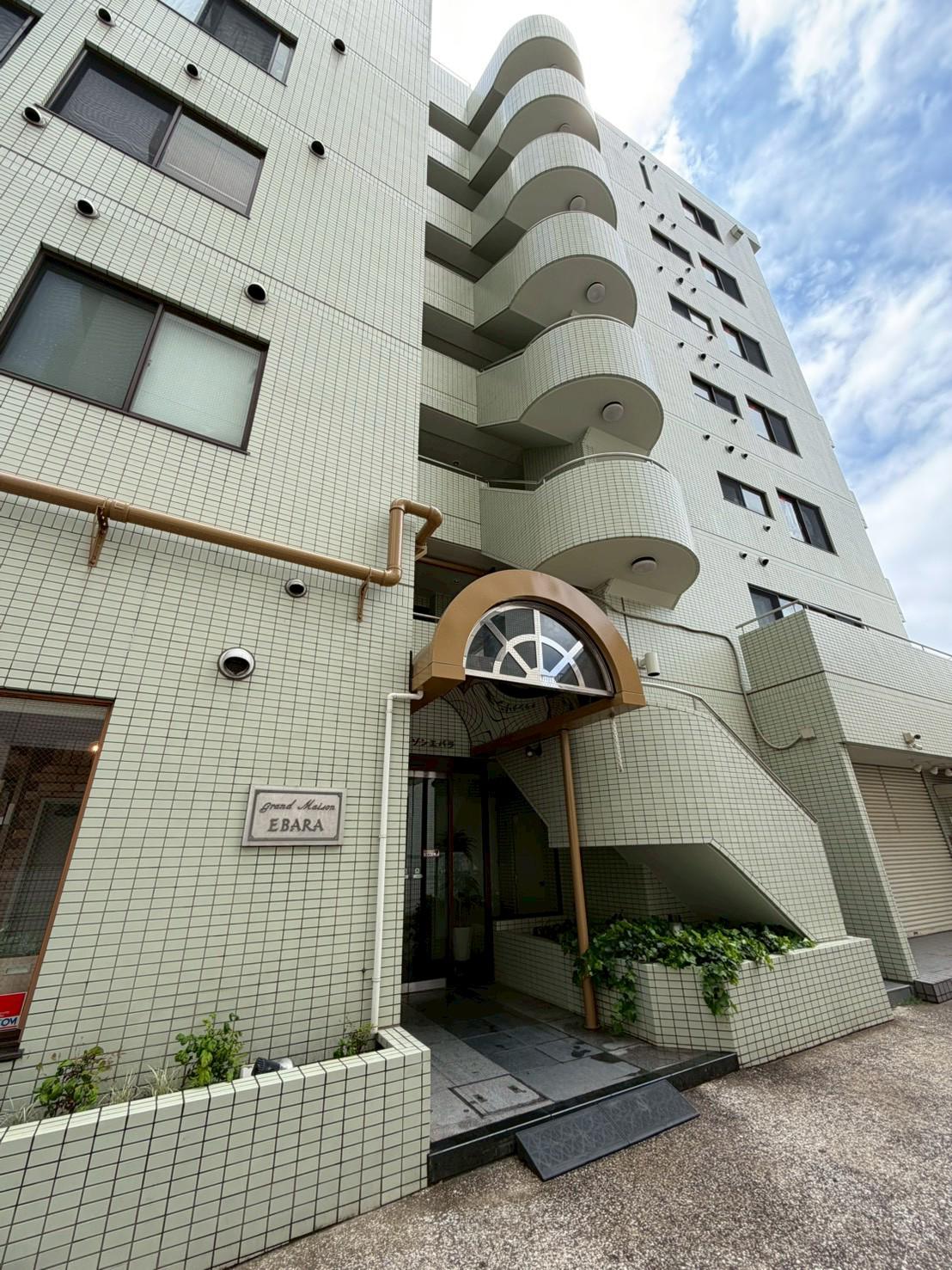 グランメゾンエバラ