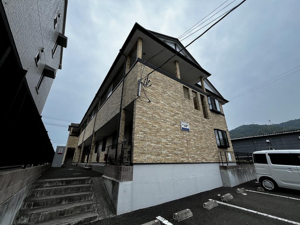 WISH栗生壱番館(3LDK/1階)