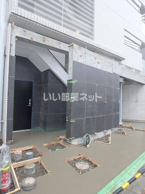 シュトラーレ 八日町
