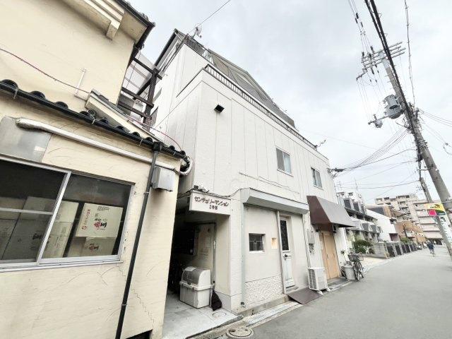 センチュリーマンション2号館