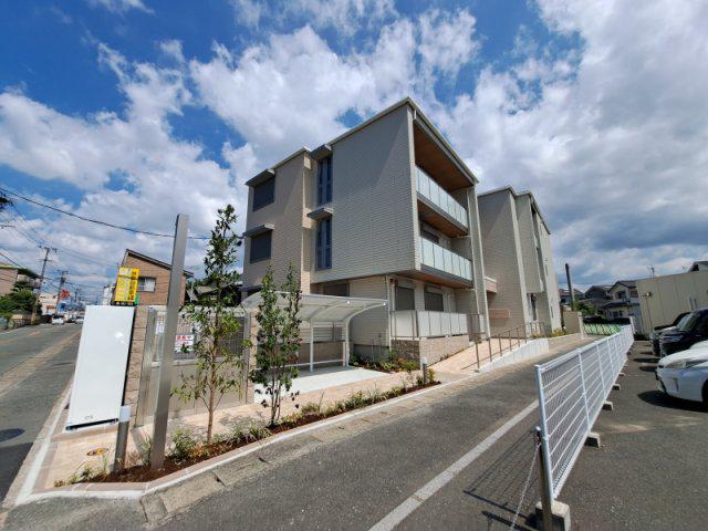 S-ROOM曰佐 西館