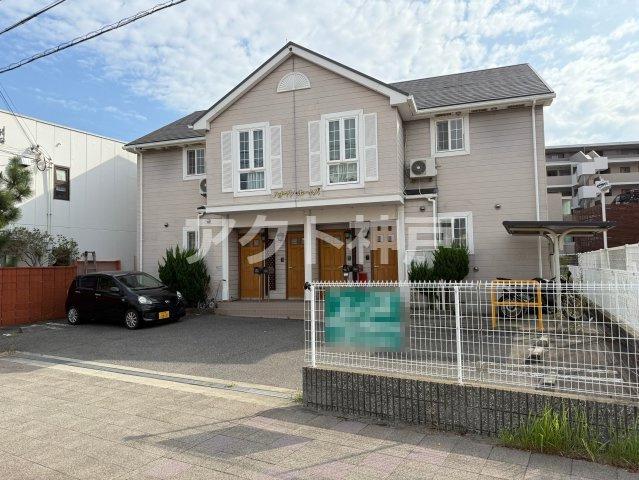 ハチマンホームズ