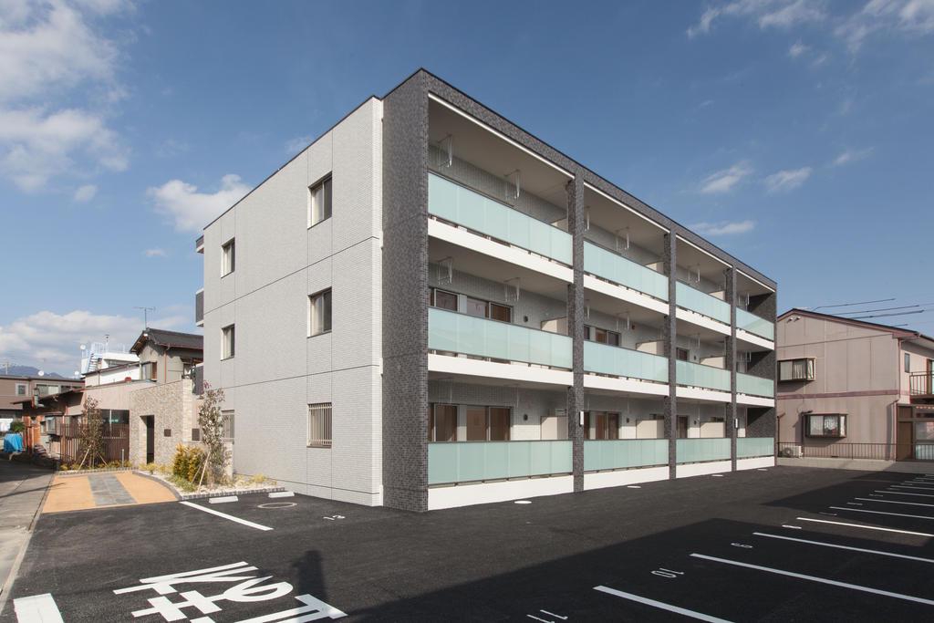 ＪＲ東海道本線 静岡駅 徒歩52分 3階建 築14年