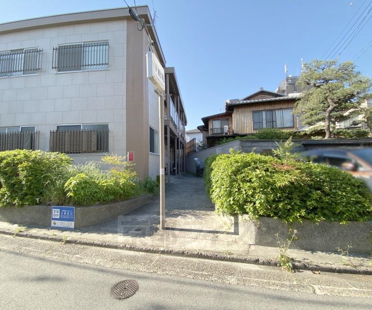 地下鉄烏丸線 鞍馬口駅 徒歩3分 2階建 築52年