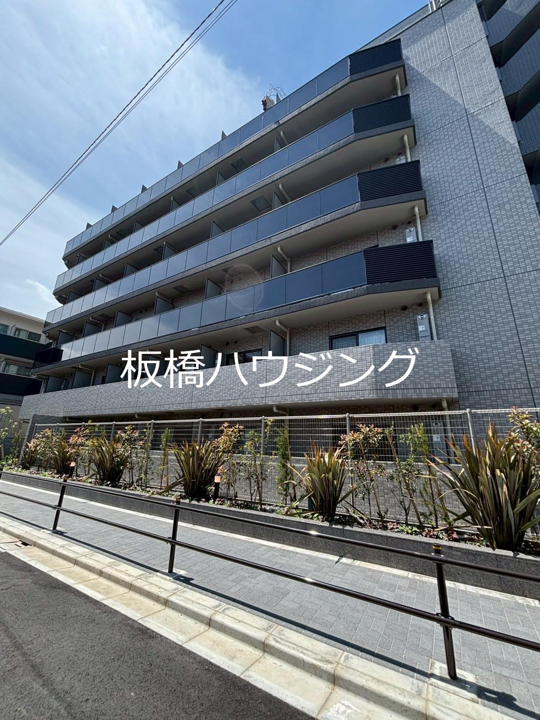 ルーブル中板橋六番館