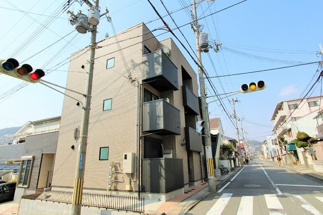 インプレイス長田