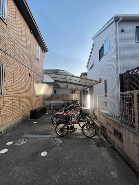 ロイヤルコート上野芝