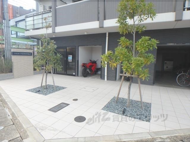 エスカーサ京都四条梅津