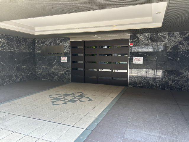 MID COURT 新大阪