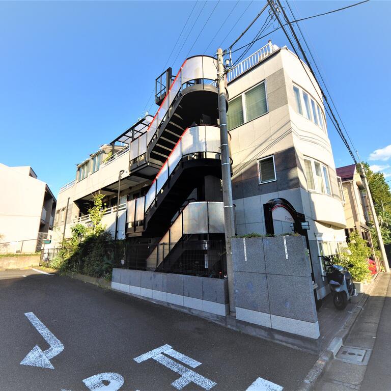 Fハウス(1K/1階)