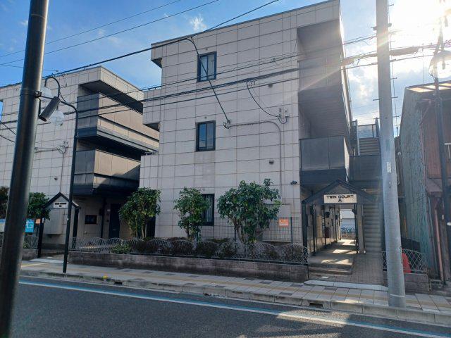 ツインコート弥生A