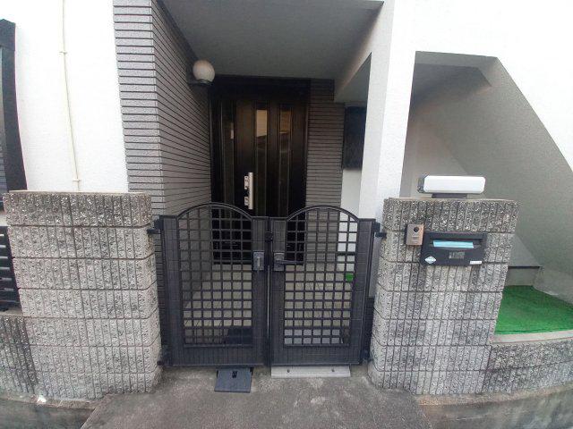 阪急京都線 高槻市駅 徒歩12分 2階建 築28年