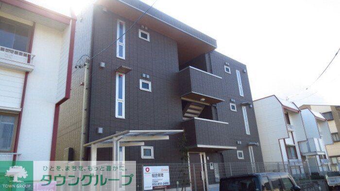 NOAH GRANDE6