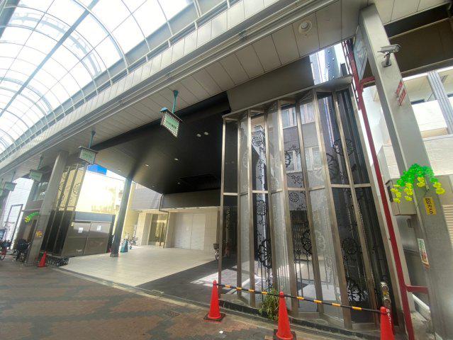 ジャン・プラス・ソック谷六VI