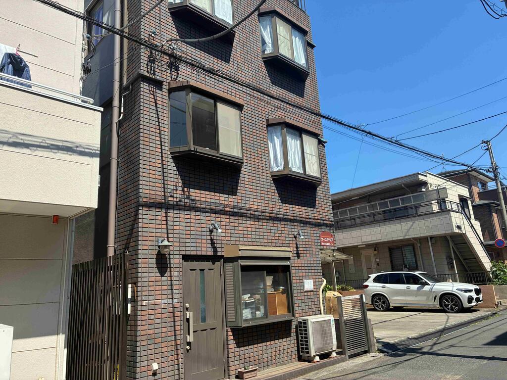 ウィステリア
