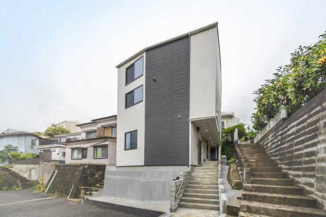 BASE三ツ沢下町