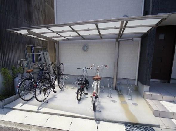 地下鉄鶴舞線 平針駅 徒歩6分 3階建 築10年