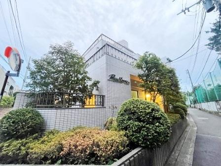 ロイヤルクレスト