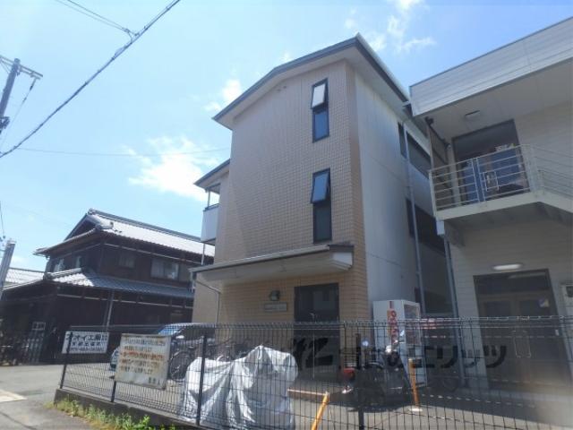 ジュネスコート