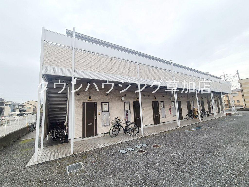 レオパレス草加氷川町2