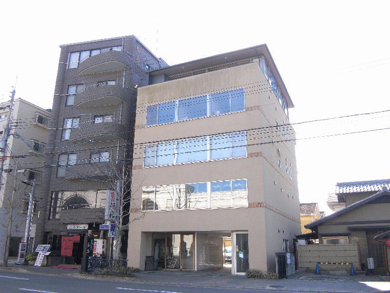北山アトリエビル