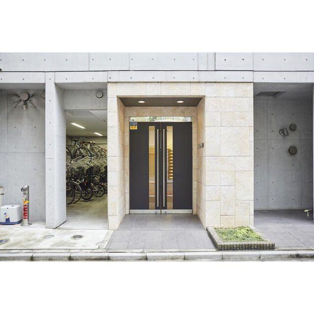 ラベール三越前