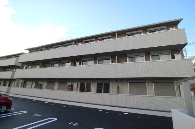 グランソレイユ西院 B棟