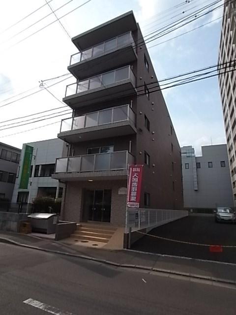ルミエール エイトク一番町(1LDK/3階)