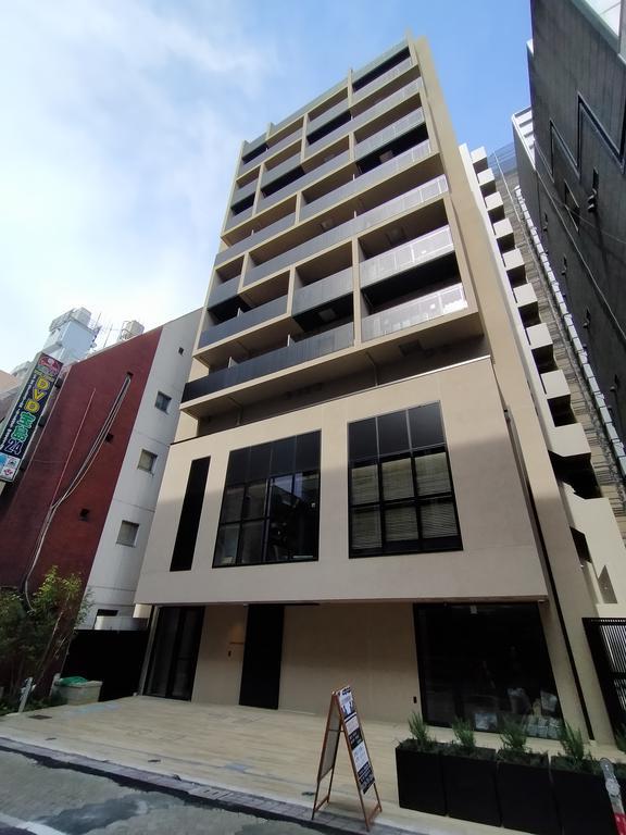 FRAMES AKASAKA