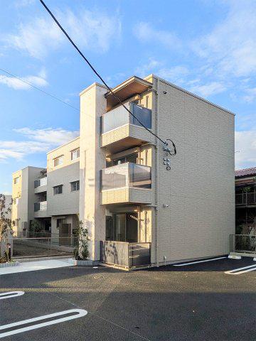 FIRST SCENE V番館