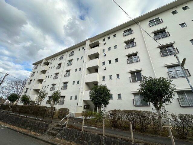 たまプラーザ団地1街区2号棟