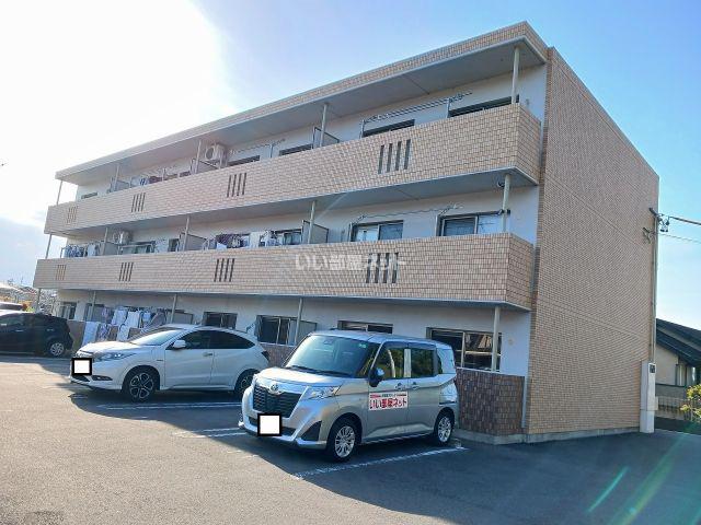 ユーミー川島