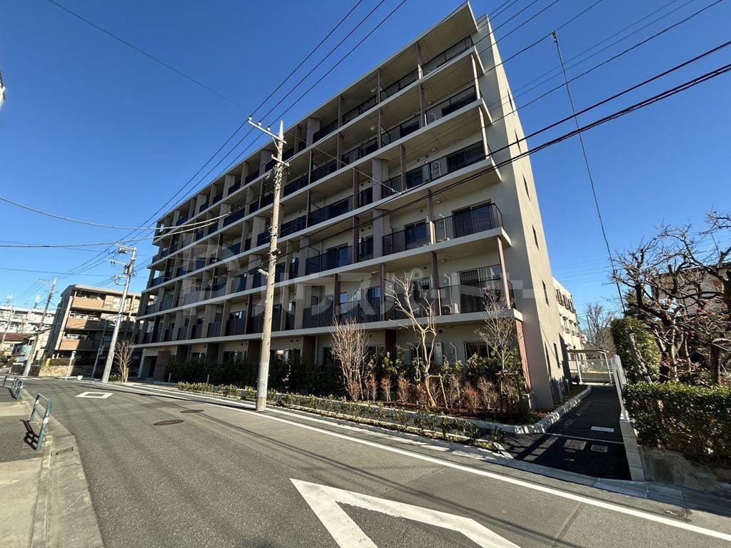 ロイジェント西新井