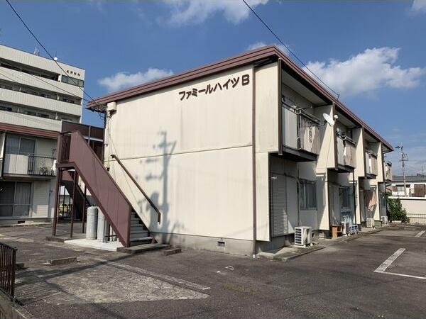 ファミールハイツ B