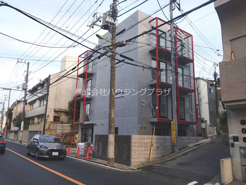 HOUSING STAGE DAITA