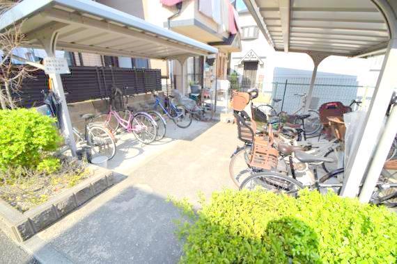 ヴァロンドール角田A棟