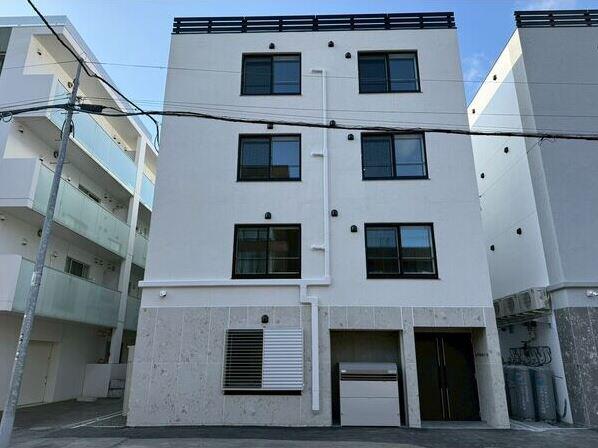 LA FELICE北17条