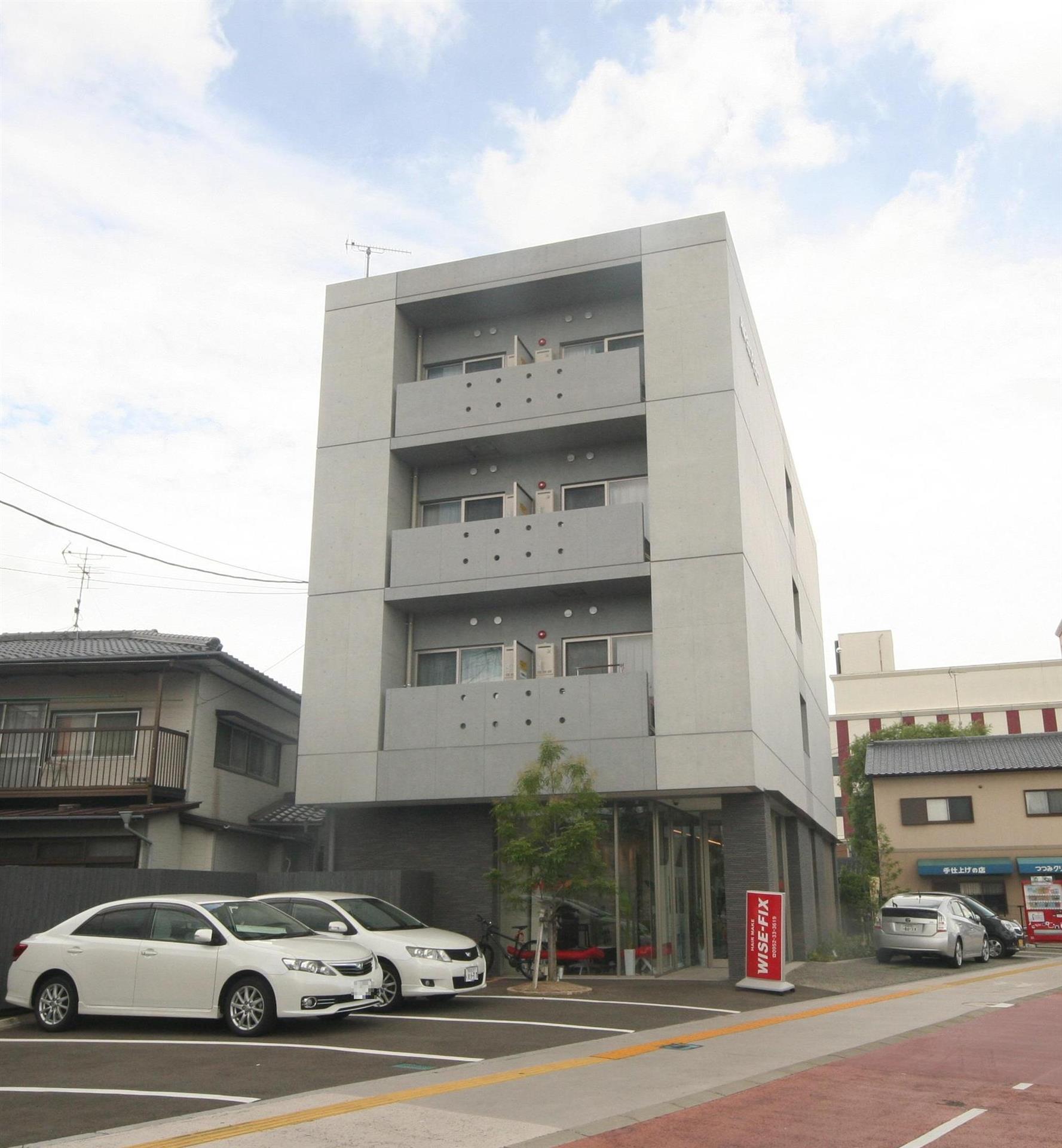 AMPELOS BLD(1K/2階)