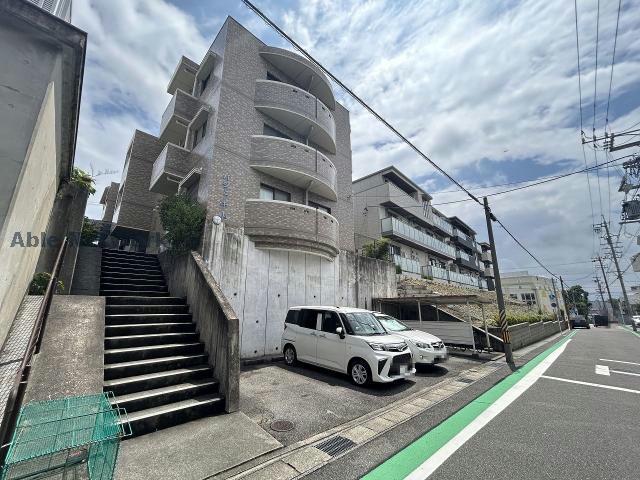 バジェ牛山