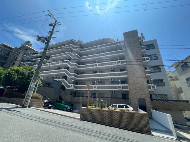 URESIDENCE緑地公園