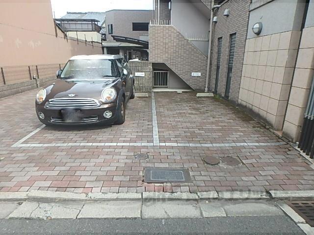 エレガント鴨川C棟