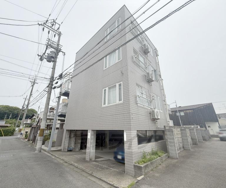 マンションA