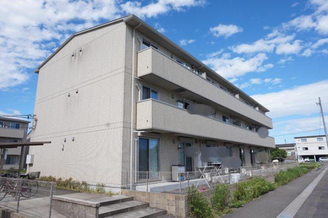 ロイヤルガーデン なでしこ館 D